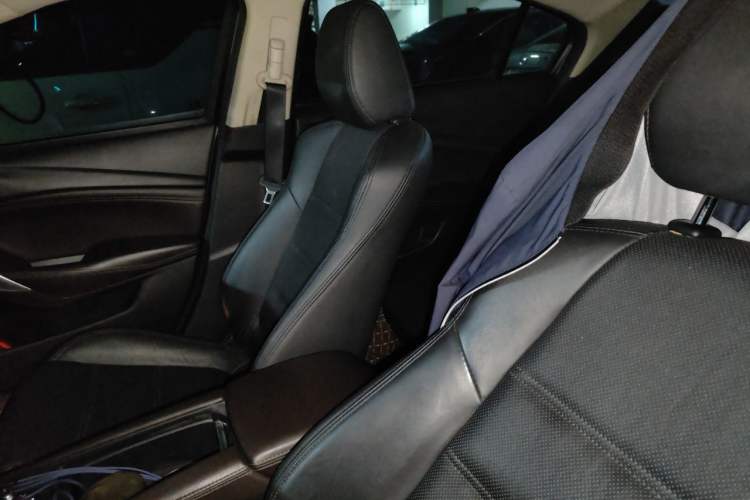 Used Mazda Atenza 2017 2.0L Blue Sky Luxury Edition Left Front Seat