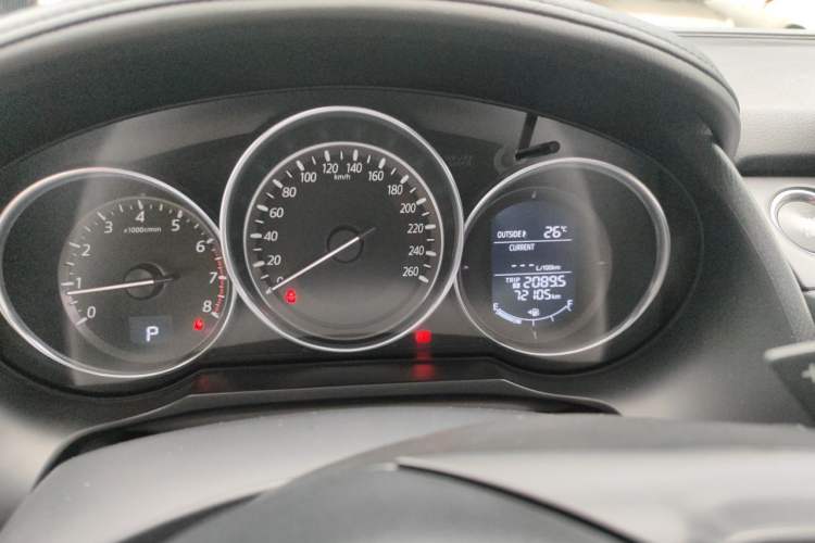 Used Mazda Atenza 2017 2.5L Skyactiv Sport Edition Odometer Close Up