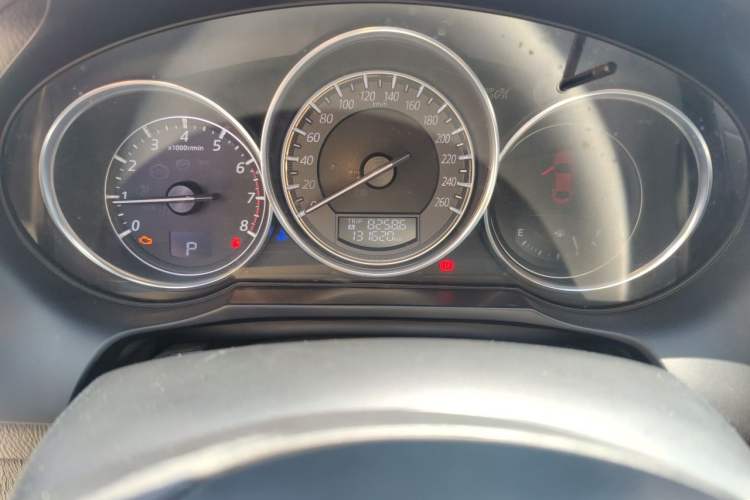 Used Mazda Atenza 2017 2.5L Blue Sky Prestige Edition Odometer Close Up