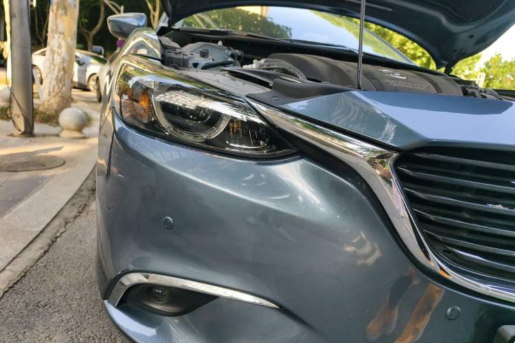 Used Mazda Atenza 2017 2.5L Skyactiv Sport Edition Right Front Headlight