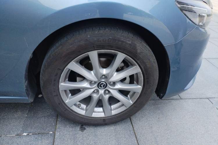 Used Mazda Atenza 2017 2.0L Blue Sky Luxury Edition Right Front Wheel Hub