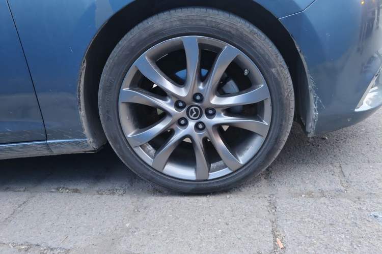 Used Mazda Atenza 2017 2.0L Blue Sky Luxury Edition Right Front Wheel Hub