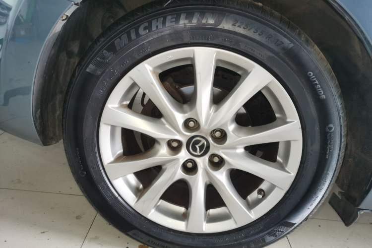 Used Mazda Atenza 2017 2.0L Blue Sky Luxury Edition Right Rear Wheel Hub