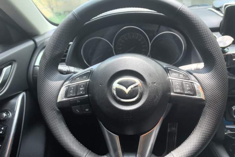 Used Mazda Atenza 2017 2.0L Blue Sky Luxury Edition Steering Wheel