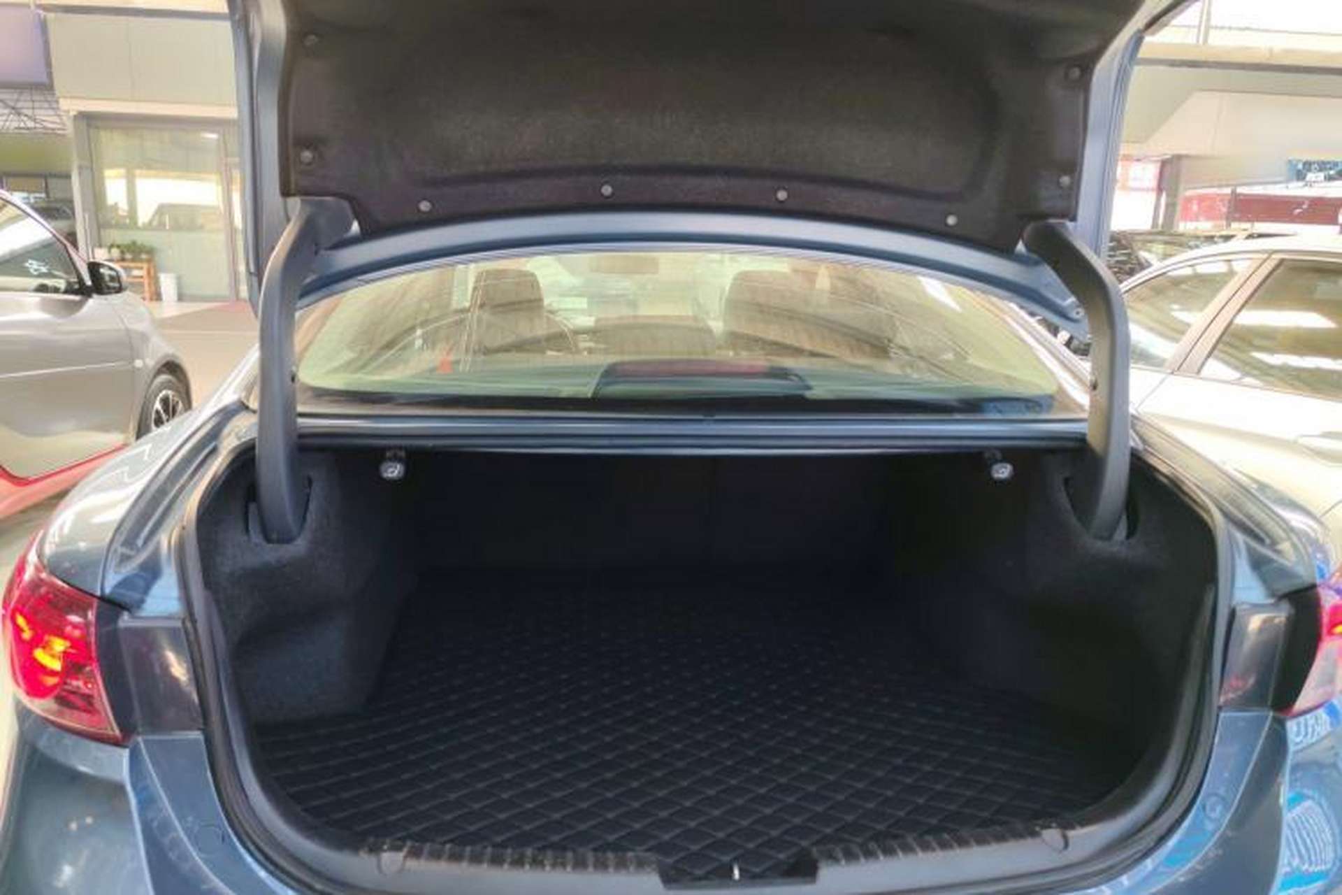 Used Mazda Atenza 2017 2.5L Skyactiv Sport Edition Trunk
