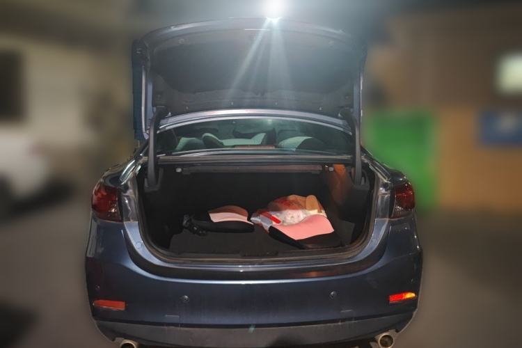 Used Mazda Atenza 2017 2.0L Blue Sky Luxury Edition Trunk