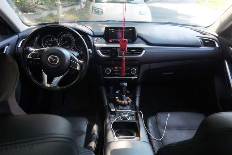 Used Mazda Atenza 2017 2.5L Blue Sky Prestige Edition Center Console