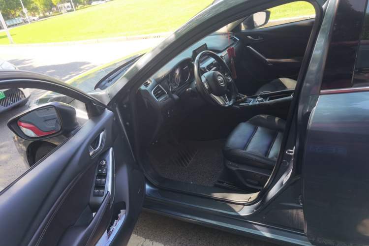 Used Mazda Atenza 2017 2.5L Blue Sky Prestige Edition Driver Seat