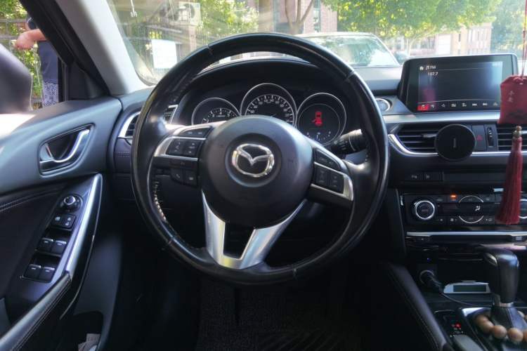 Used Mazda Atenza 2017 2.5L Blue Sky Prestige Edition Steering Wheel