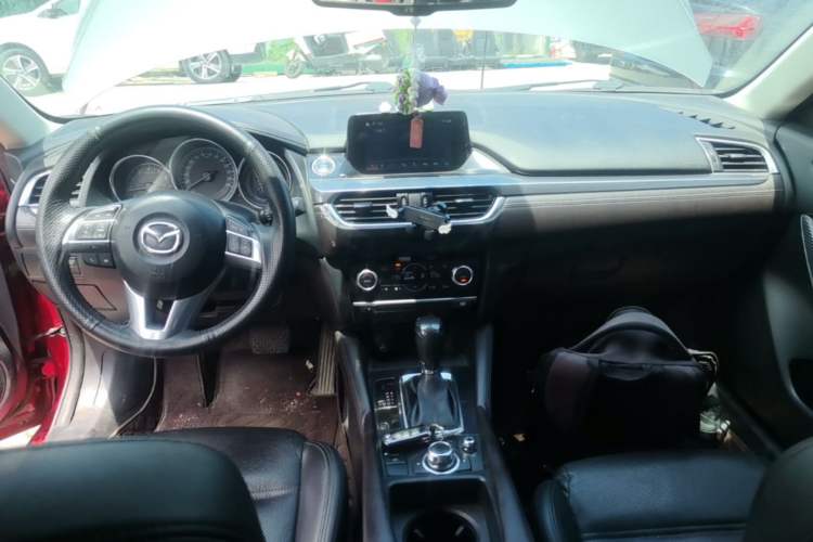 Used Mazda Atenza 2017 2.0L Blue Sky Luxury Edition Center Console