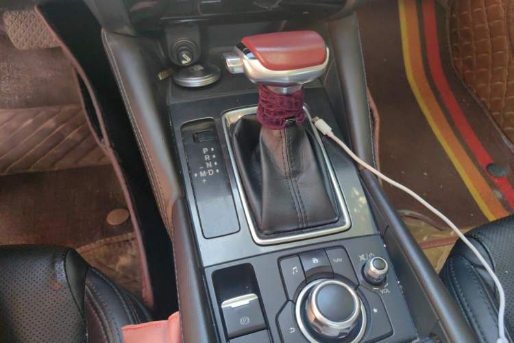 Used Mazda Atenza 2017 2.5L Blue Sky Prestige Edition Gear Lever