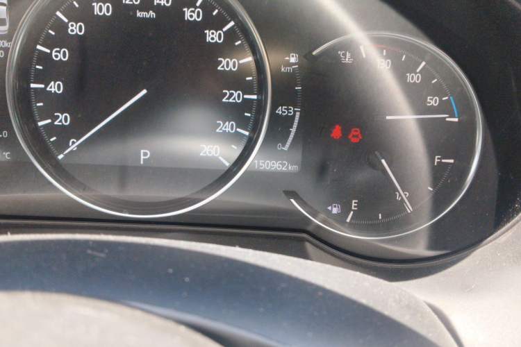Used Mazda Atenza 2017 2.5L Sky Blue Supreme Edition Odometer Close Up