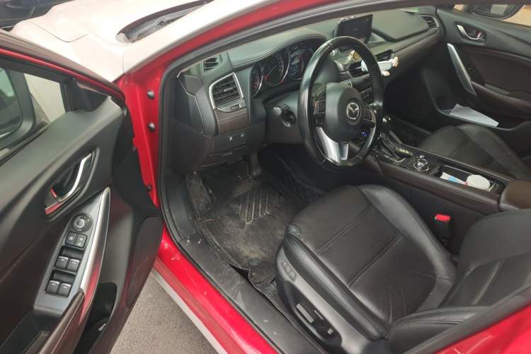 Used Mazda Atenza 2017 2.0L Blue Sky Luxury Edition Driver Seat