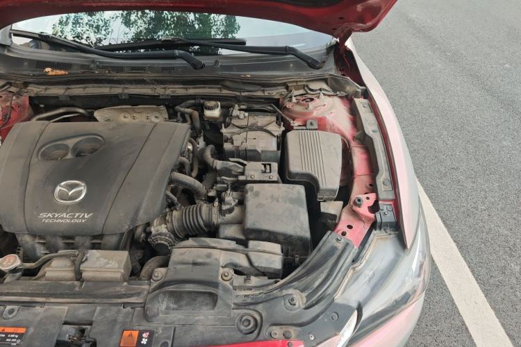 Used Mazda Atenza 2017 2.0L Blue Sky Luxury Edition Engine Bay Left