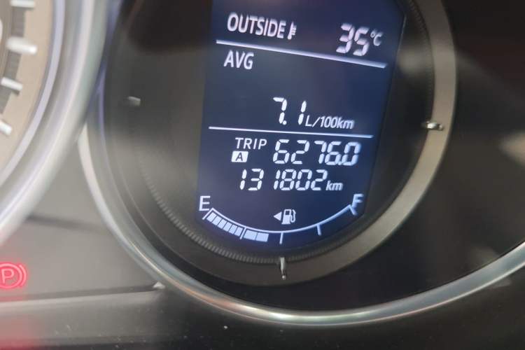 Used Mazda Atenza 2017 2.0L Blue Sky Luxury Edition Odometer Close Up