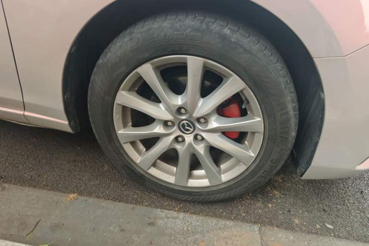 Used Mazda Atenza 2017 2.0L Blue Sky Luxury Edition Right Front Wheel Hub