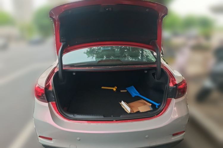 Used Mazda Atenza 2017 2.0L Blue Sky Luxury Edition Trunk