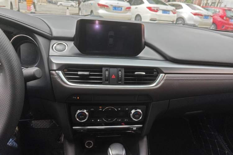 Used Mazda Atenza 2017 2.0L Blue Sky Luxury Edition Audio And AC Panel
