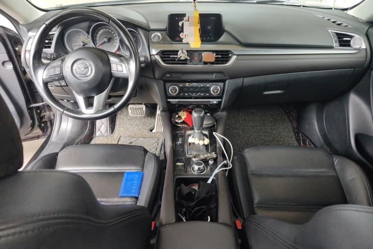 Used Mazda Atenza 2017 2.0L Blue Sky Luxury Edition Center Console