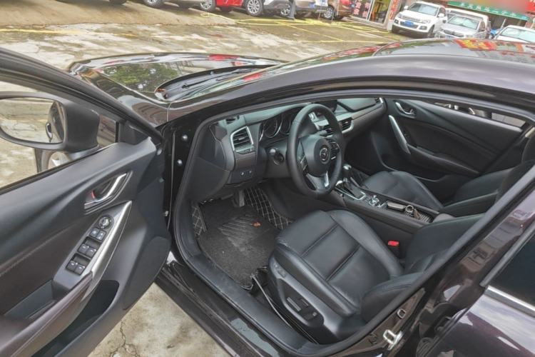 Used Mazda Atenza 2017 2.0L Blue Sky Luxury Edition Driver Seat