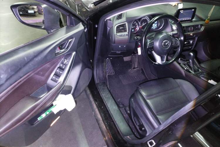 Used Mazda Atenza 2017 2.0L Blue Sky Luxury Edition Driver Seat