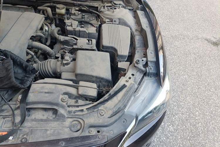 Used Mazda Atenza 2017 2.5L Skyactiv Sport Edition Engine Bay Left