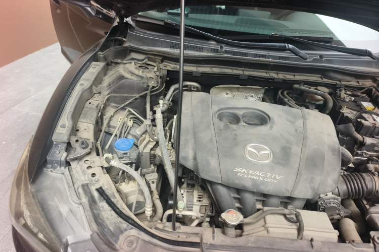 Used Mazda Atenza 2017 2.0L Blue Sky Luxury Edition Engine Bay Right
