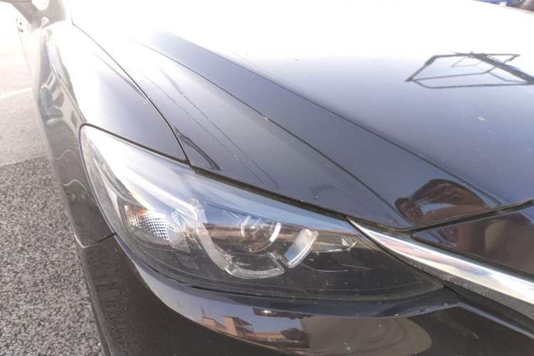 Used Mazda Atenza 2017 2.0L Blue Sky Luxury Edition Exterior 6