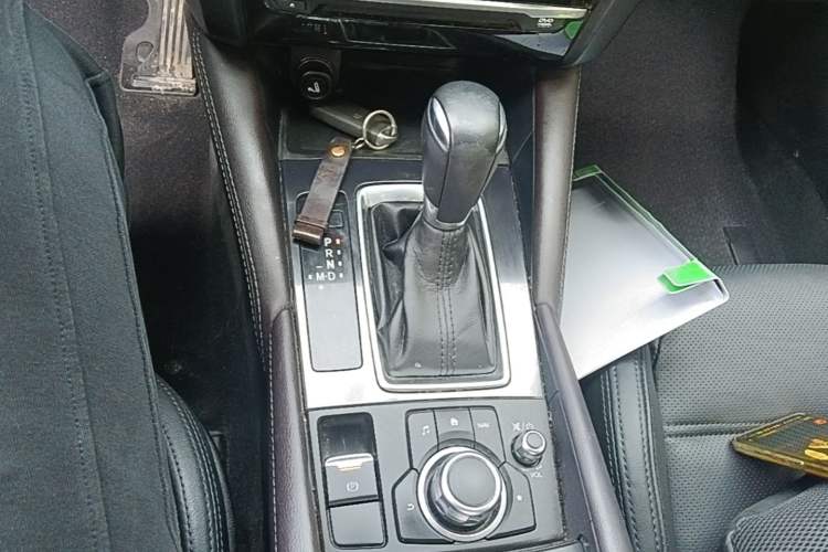 Used Mazda Atenza 2017 2.0L Blue Sky Luxury Edition Gear Lever
