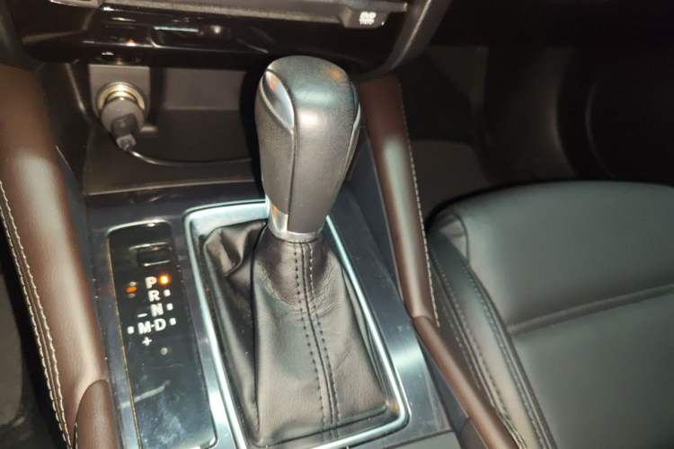 Used Mazda Atenza 2017 2.5L Skyactiv Sport Edition Gear Lever