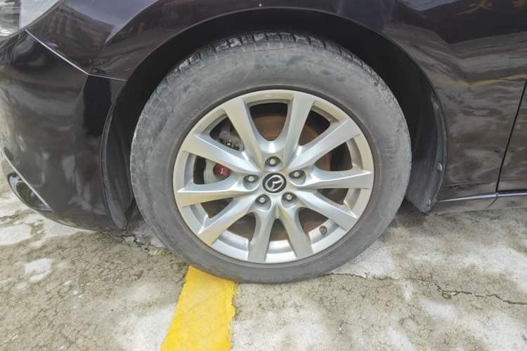 Used Mazda Atenza 2017 2.0L Blue Sky Luxury Edition Left Front Wheel Hub
