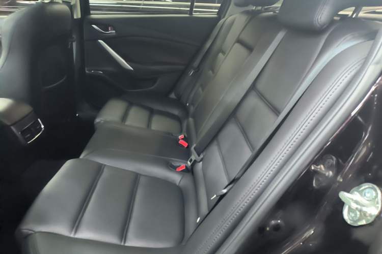 Used Mazda Atenza 2017 2.5L Blue Sky Prestige Edition Left Rear Seat