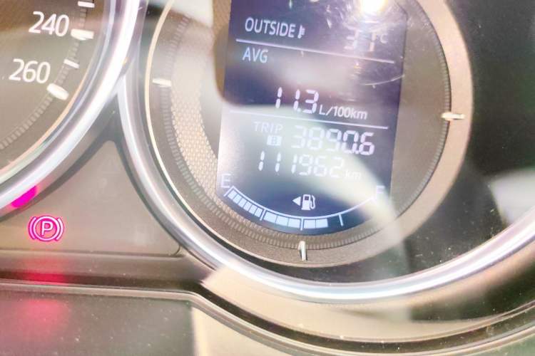 Used Mazda Atenza 2017 2.5L Skyactiv Sport Edition Odometer Close Up