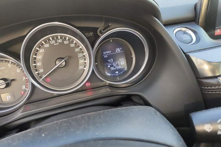 Used Mazda Atenza 2017 2.0L Blue Sky Luxury Edition Odometer Close Up