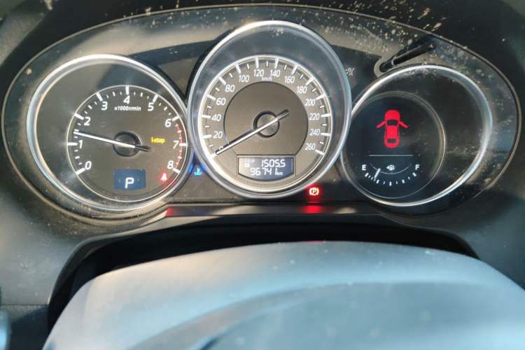 Used Mazda Atenza 2017 2.5L Blue Sky Prestige Edition Odometer Close Up