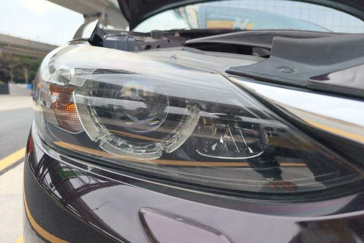 Used Mazda Atenza 2017 2.5L Blue Sky Prestige Edition Right Front Headlight