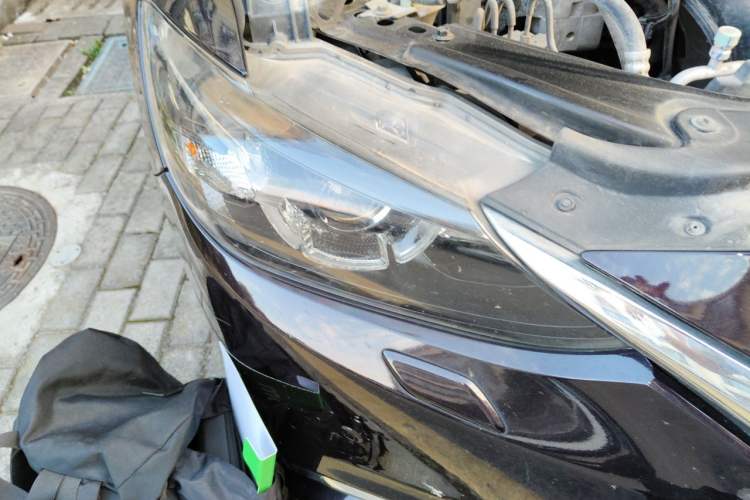 Used Mazda Atenza 2017 2.5L Blue Sky Prestige Edition Right Front Headlight