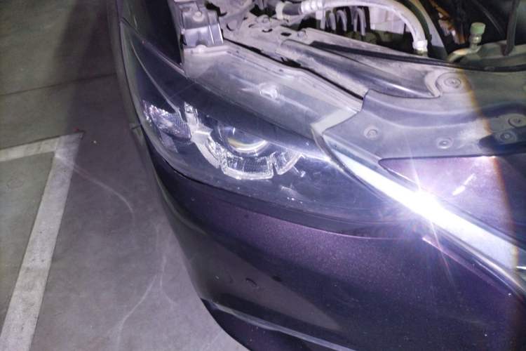 Used Mazda Atenza 2017 2.0L Blue Sky Luxury Edition Right Front Headlight