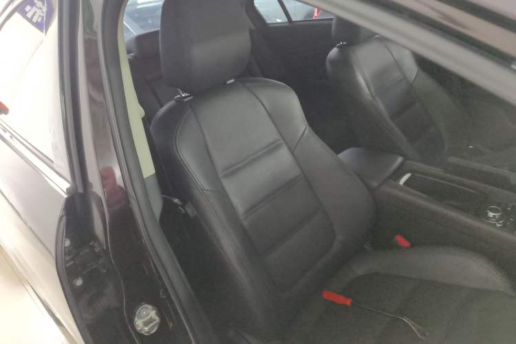 Used Mazda Atenza 2017 2.5L Skyactiv Sport Edition Right Front Seat