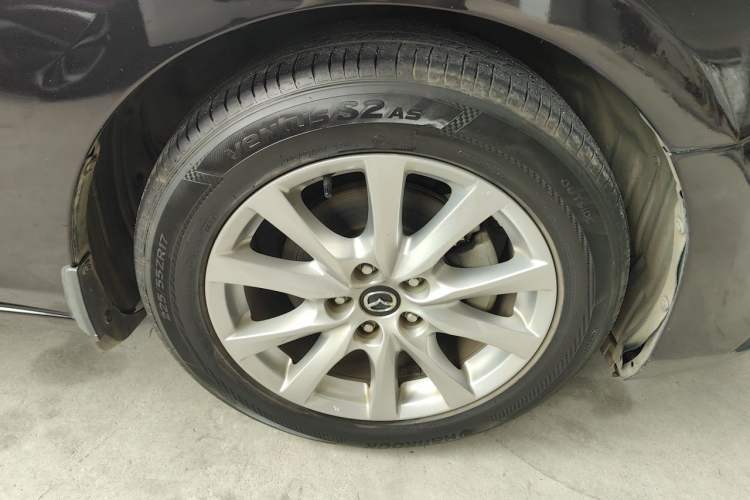Used Mazda Atenza 2017 2.0L Blue Sky Luxury Edition Right Front Wheel Hub