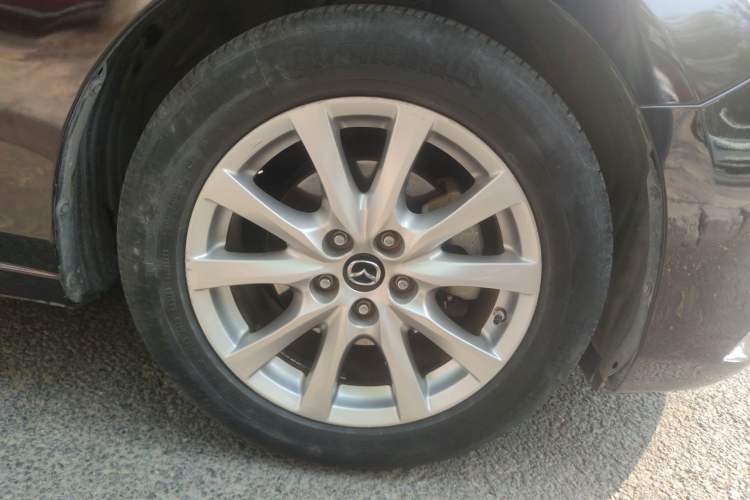 Used Mazda Atenza 2017 2.0L Blue Sky Luxury Edition Right Front Wheel Hub