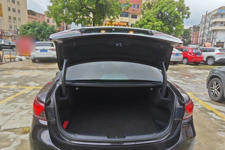 Used Mazda Atenza 2017 2.0L Blue Sky Luxury Edition Trunk