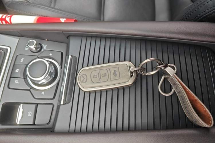 Used Mazda Atenza 2017 2.0L Blue Sky Luxury Edition Vehicle Key