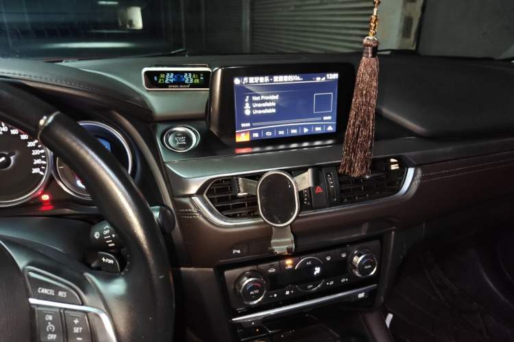 Used Mazda Atenza 2017 2.5L Skyactiv Sport Edition Audio And AC Panel