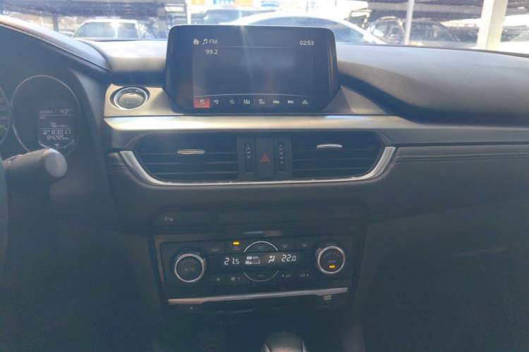 Used Mazda Atenza 2017 2.5L Skyactiv Sport Edition Audio And AC Panel