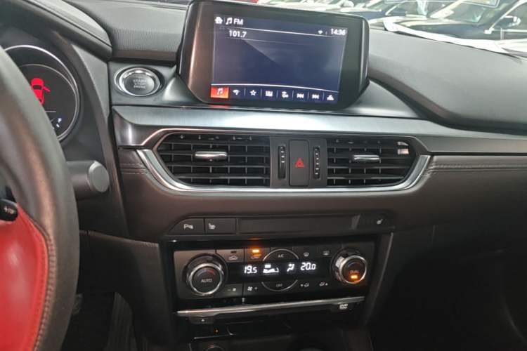 Used Mazda Atenza 2017 2.5L Blue Sky Prestige Edition Audio And AC Panel