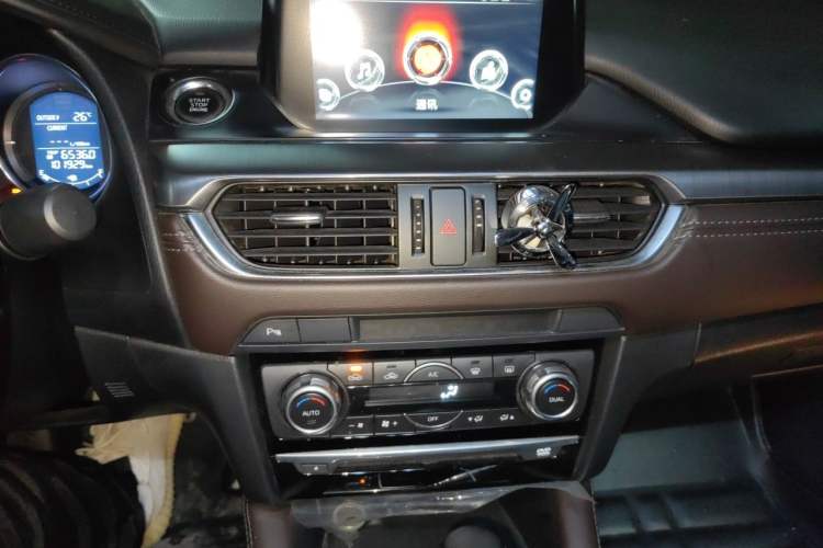Used Mazda Atenza 2017 2.5L Skyactiv Sport Edition Audio And AC Panel