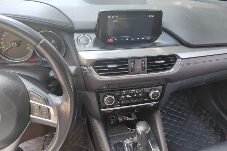 Used Mazda Atenza 2017 2.0L Blue Sky Luxury Edition Audio And AC Panel