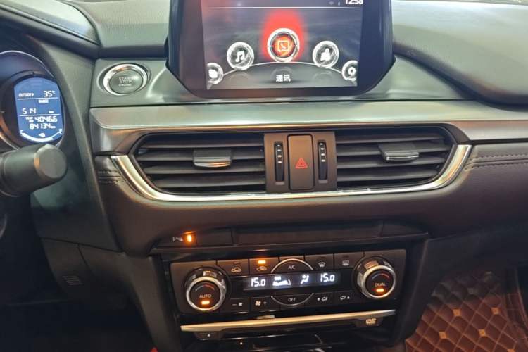 Used Mazda Atenza 2017 2.0L Blue Sky Luxury Edition Audio And AC Panel