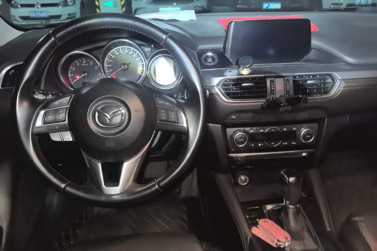 Used Mazda Atenza 2017 2.0L Blue Sky Luxury Edition Center Console